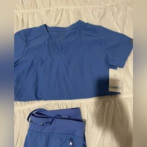 Medcouture insight scrub set Sz M NWT